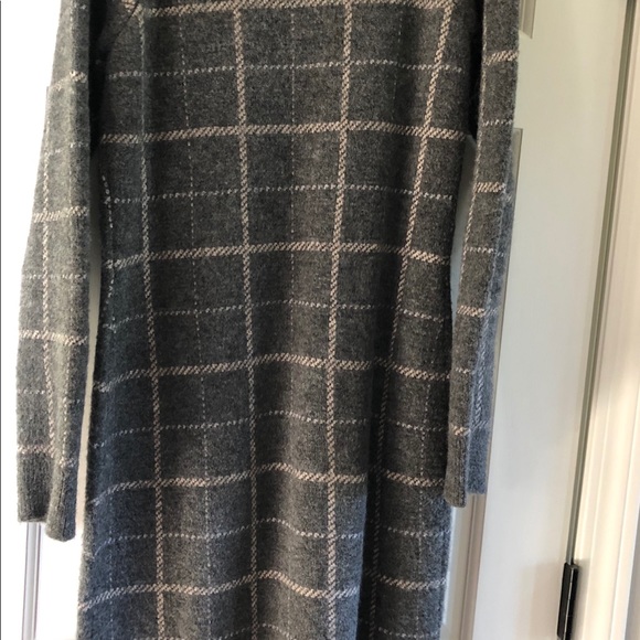 EUC Banana Republic Sweater Dress Size S - Picture 2 of 4